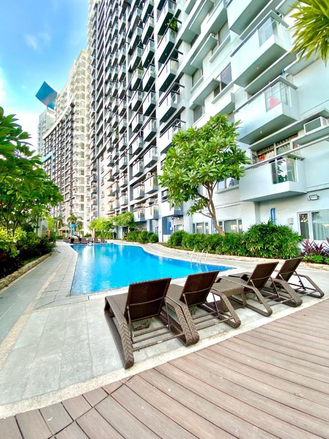 Frost At Manhattan Heights Towerb Manila Eksteriør bilde