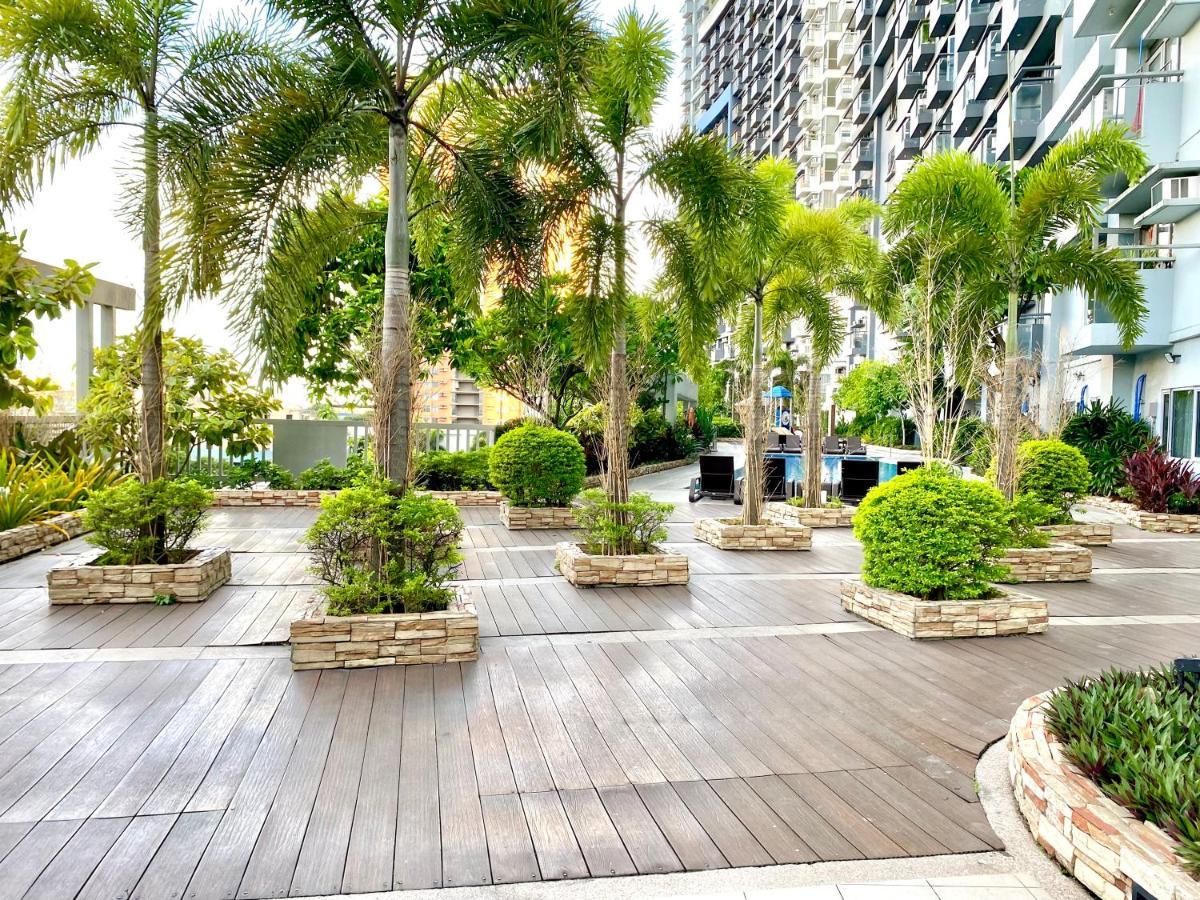 Frost At Manhattan Heights Towerb Manila Eksteriør bilde