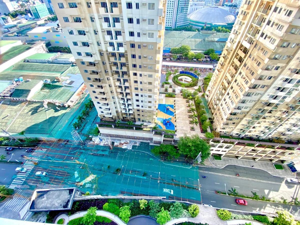 Frost At Manhattan Heights Towerb Manila Eksteriør bilde