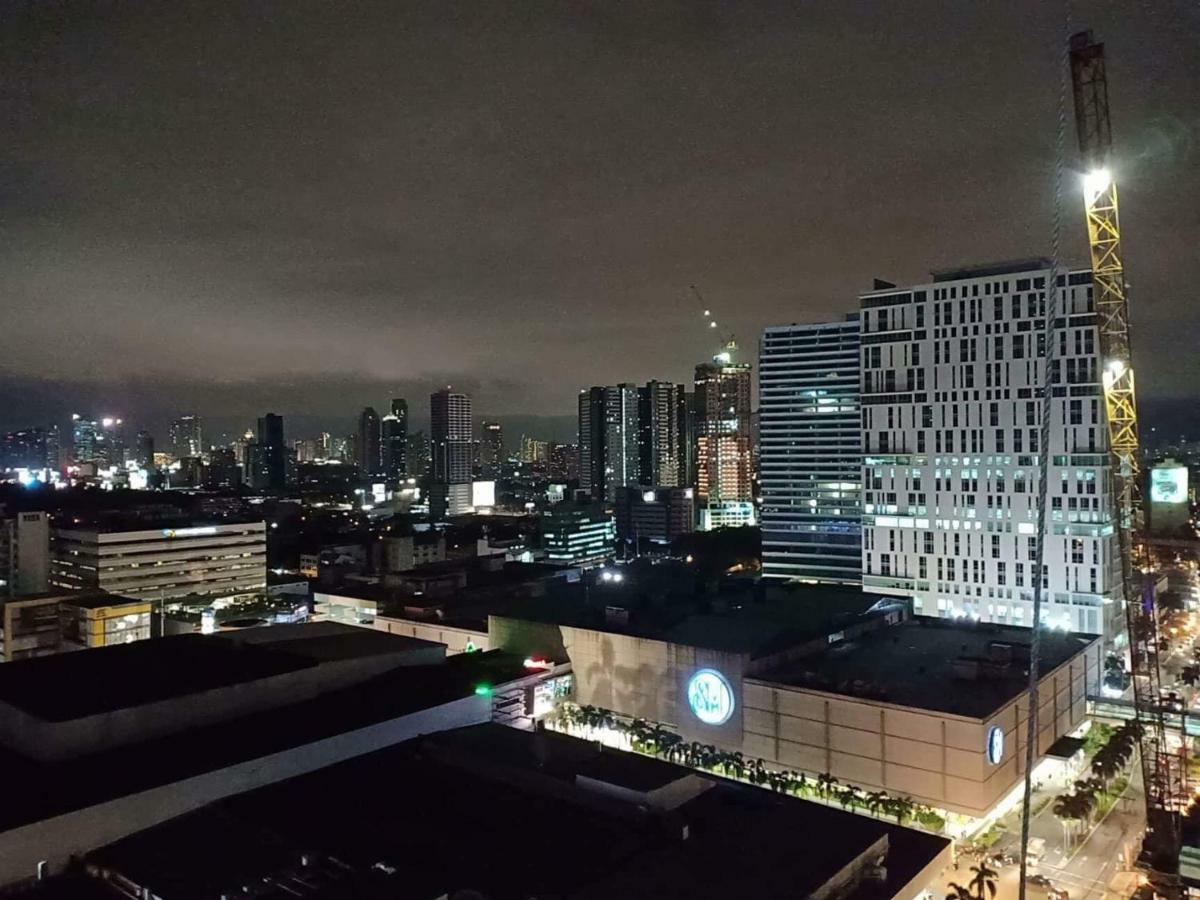 Frost At Manhattan Heights Towerb Manila Eksteriør bilde